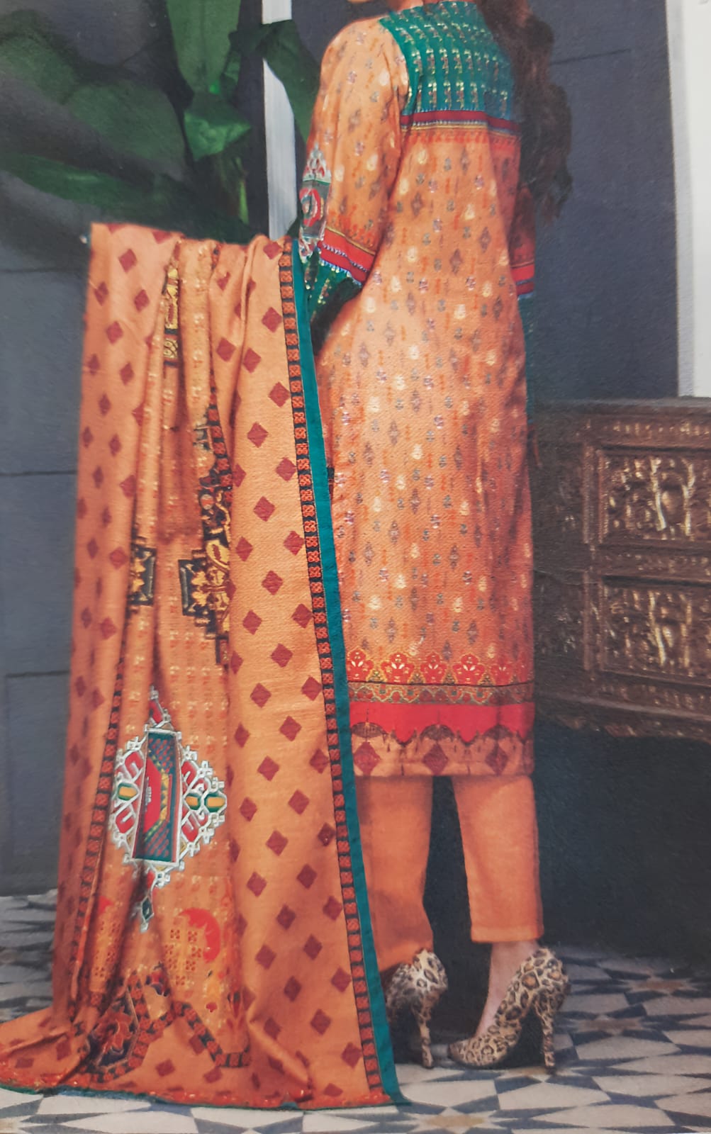 HANIA and MINAHIL Brand Digital Printed Khaddar - Image 2
