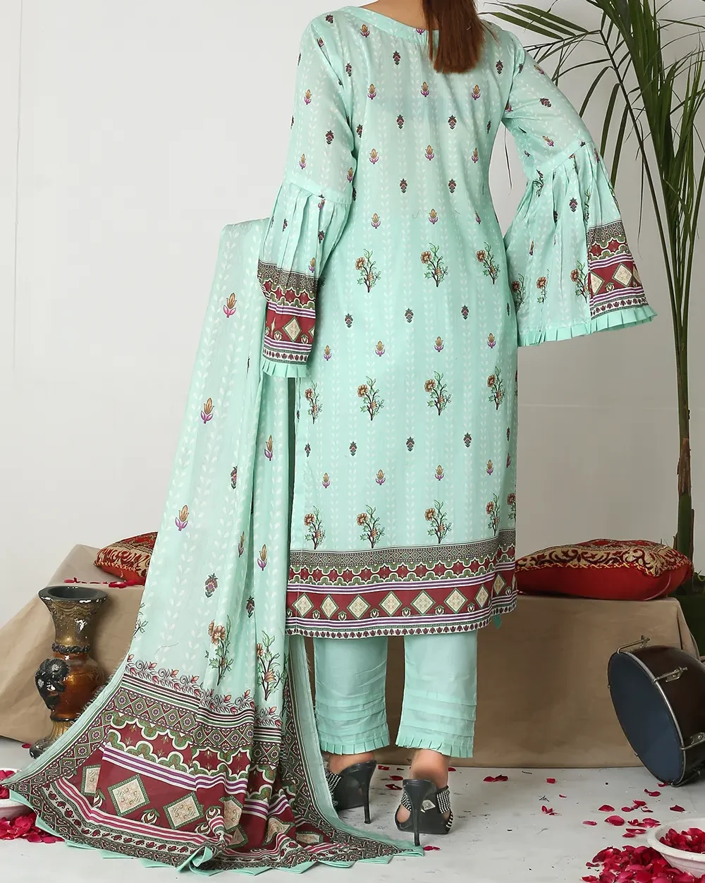 Pretty Robe Brand