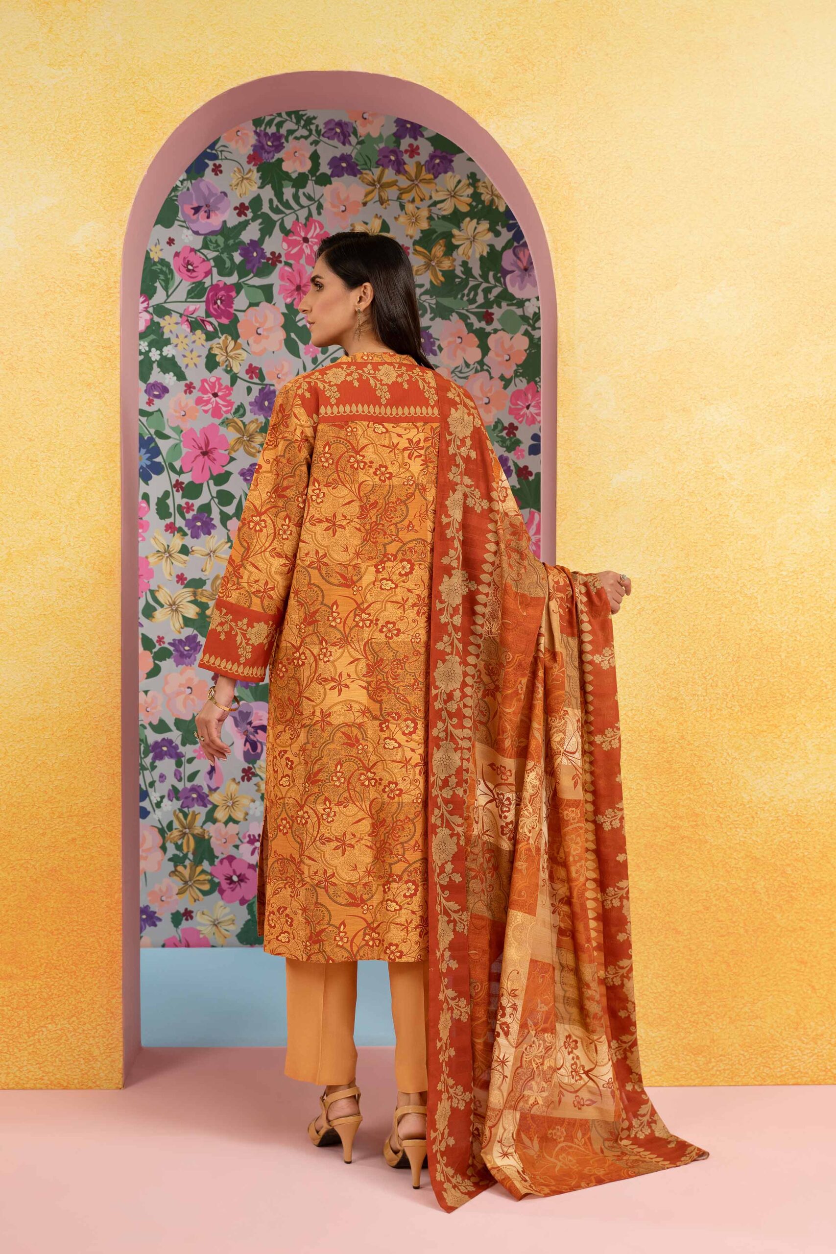 Nishat unstitched summer lawn suit for women – 3 piece 2025 collection